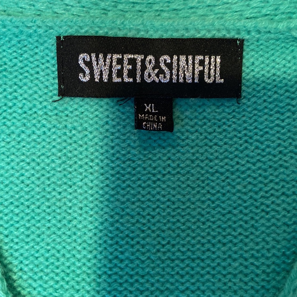 Sweater - Picture 2 of 3